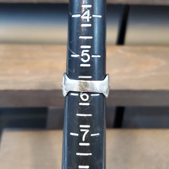 Size 5.75 925 Sterling Silver Nature Leaves Odd Ring - Picture 6 of 8